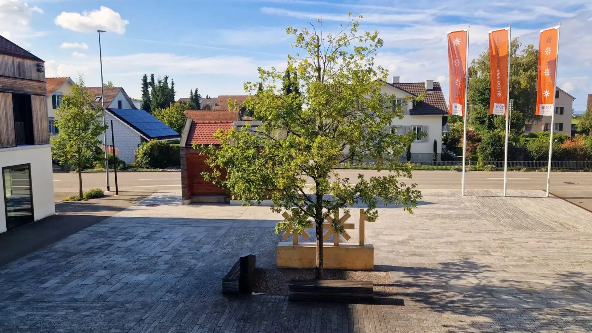 Der Raiffeisenplatz steht der LeelaWolke für unterschiedliche Spiele zur Verfügung.