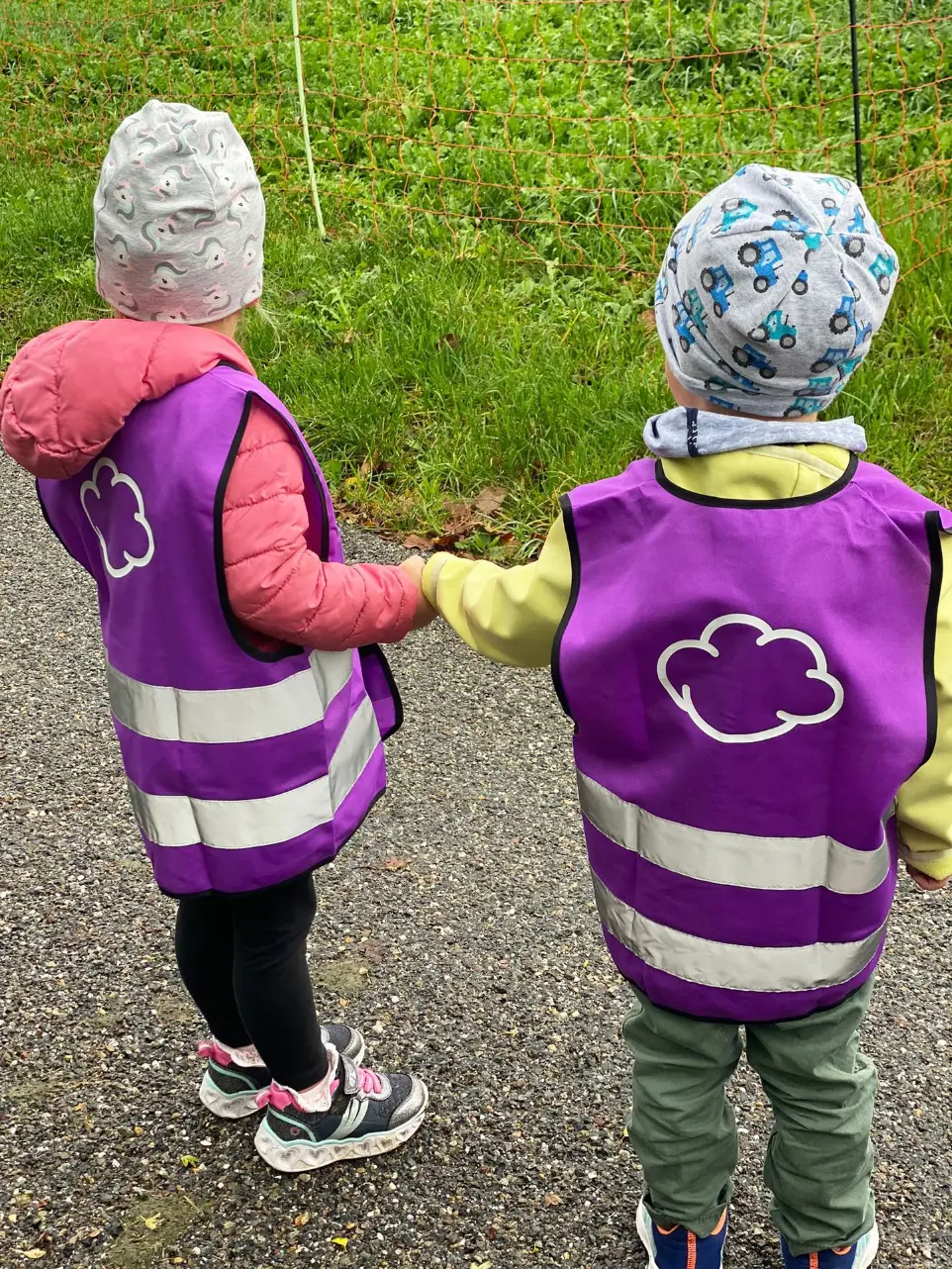 Spaziergang mit den Kindern der LeelaWolke