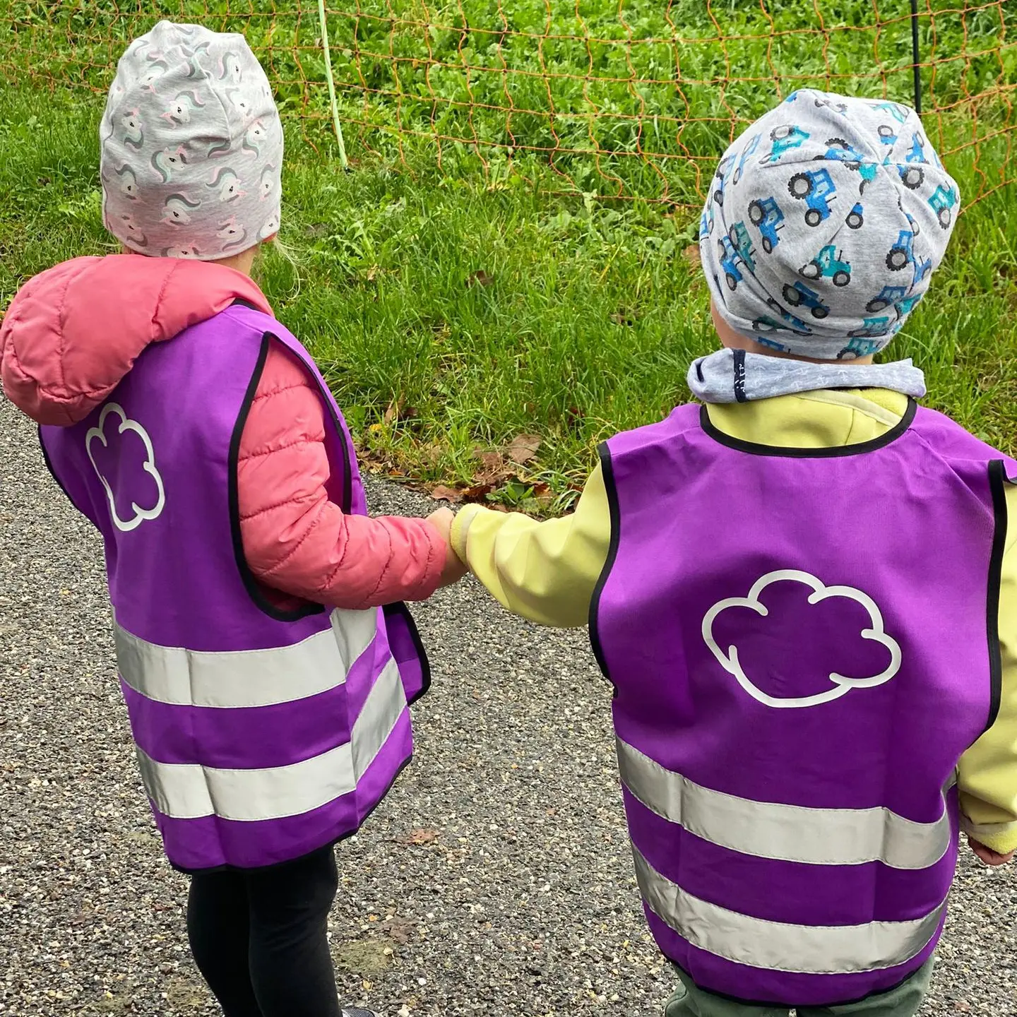 Spaziergang - LeelaWolke Altnau Spaziergang mit den Kindern der LeelaWolke